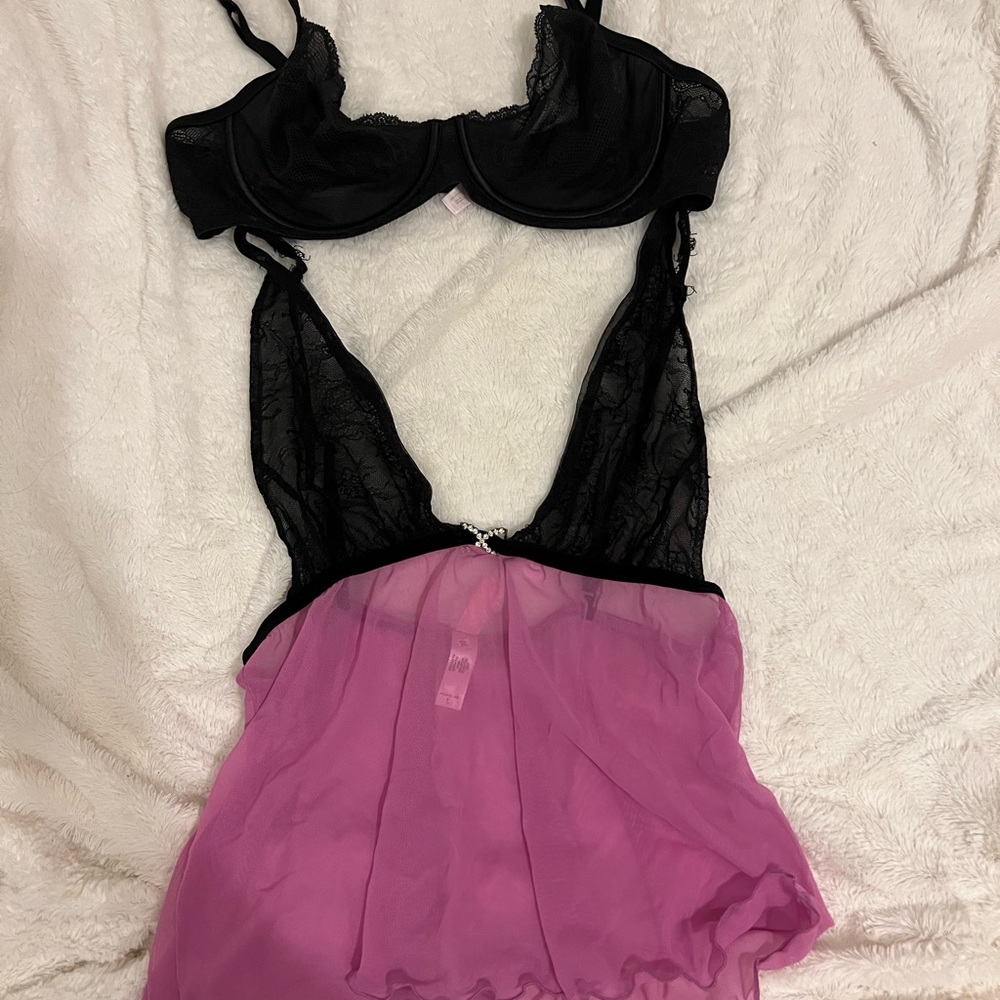 Elegant Black and Pink Lace Lingerie Set Vintage Victoria’s Secret